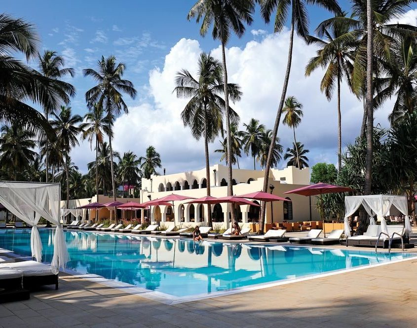 La piscina del lussuoso Dream of Zanzibar Resort